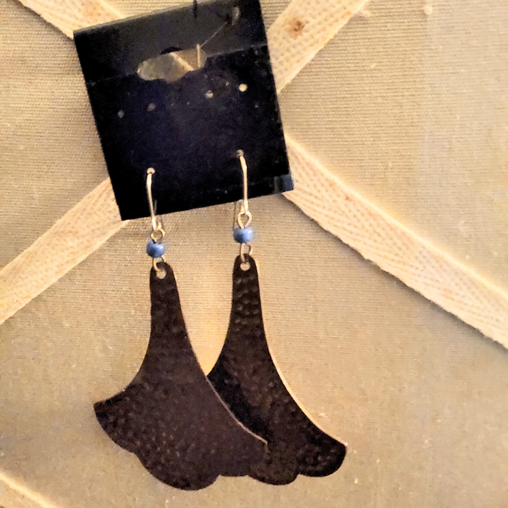 Women's Vtg Chic Brass Textured Earrings